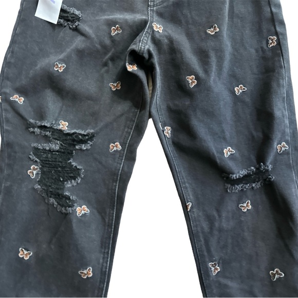 TINSELTOWN Black Embroidered Distressed Curvy Size 11 Waist 14 Jeans BNWT - Picture 4 of 11